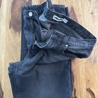 Review Baggy-Fit Jeans