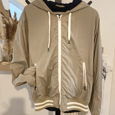 Rain jacket 