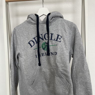 Grauer Hoodie
