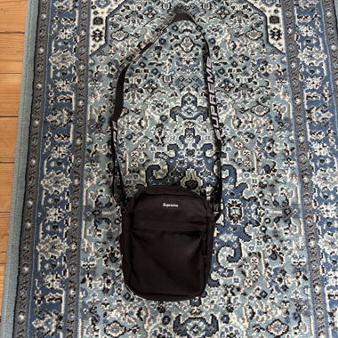 Supreme Tasche