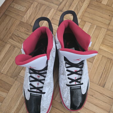 Jordan Dub Zero Gr. 44