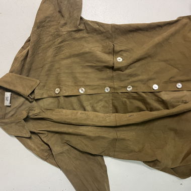 Suede shirt/jacket with nice buttons
