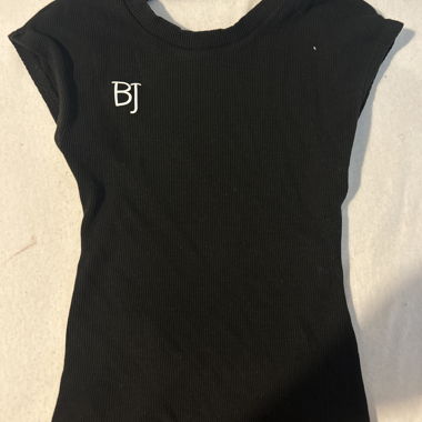 Top sport noir BJ