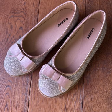 Sparkling Ballerinas with Bow