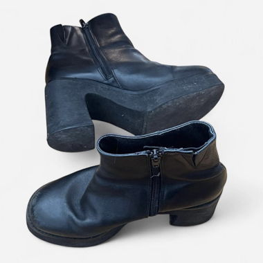 Bottines à talons E8 by Miista noires