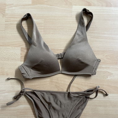 Beige bikini set 