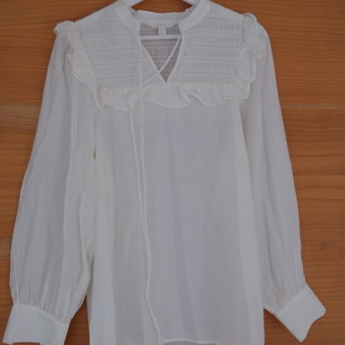 Weisse Bluse