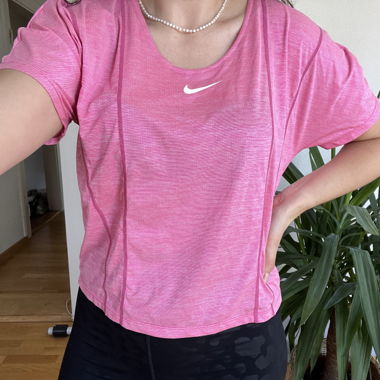 Nike Sportshirt pink
