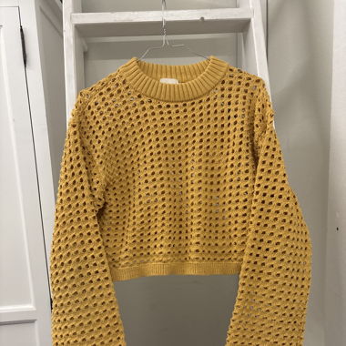 Maglione lavorato a maglia a maniche a campana
