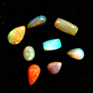 Cabochons en opale éthiopienne total 24ct