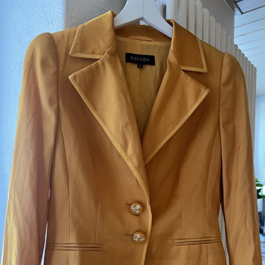 Blazer ESCADA