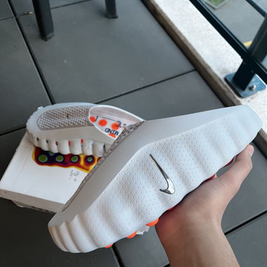 Nike Mind blanche