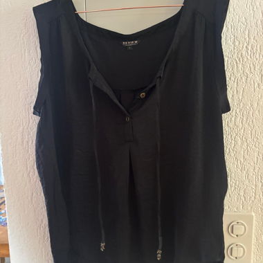 Blusa nera Review