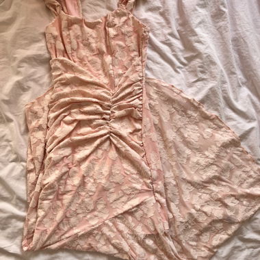 Robe moulante et élégante 