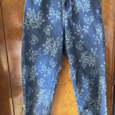 Jeans a fiori mom fit a vita alta-effetto vintage 