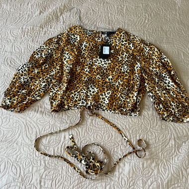 Top incrociato Maje con stampa leopardata