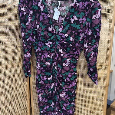 Robe à fleurs avec épaulettes 