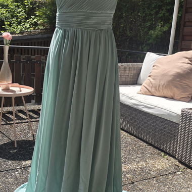 Robe de soirée asymétrique vert menthe