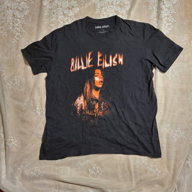 oversized billie eilish shirt