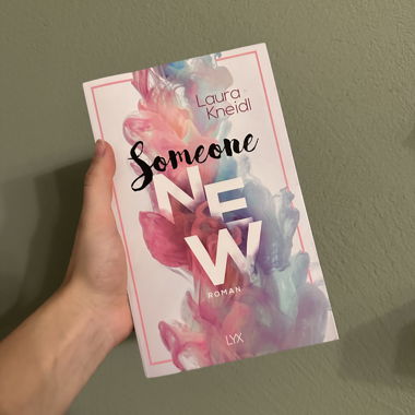 Someone New, libro in tedesco