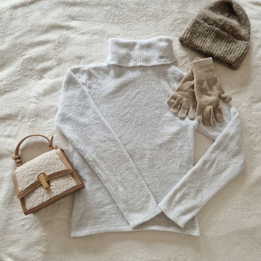 Rollkragenpullover weiss, flauschig