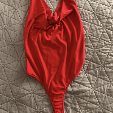 Body Bershka rouge