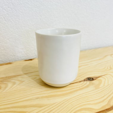 2 white ceramic cups