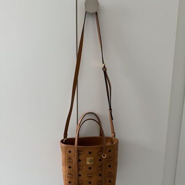 MCM World Toni Shopper