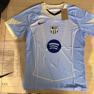 Maillot extérieur du FC Barcelone bleu clair