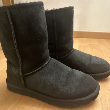 UGG Winter Boots Black Size 37
