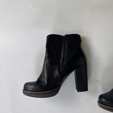 s.Oliver black ankle boots