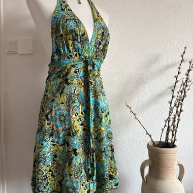 Vintage boho neckholder dress with floral pattern