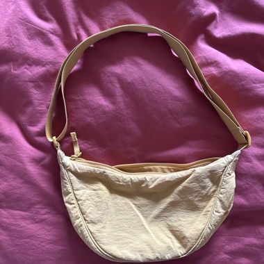Uniqlo bag, yellow.