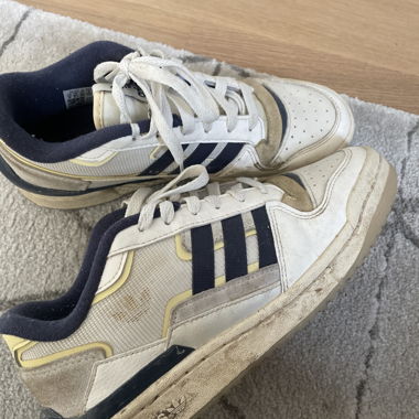 Adidas Sneaker