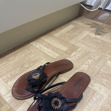 Chaussures ouvertes / sandales