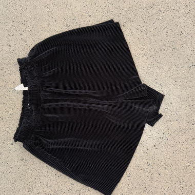 Zara Shorts schwarz, Gr. S