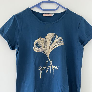 Apartes T-Shirt
