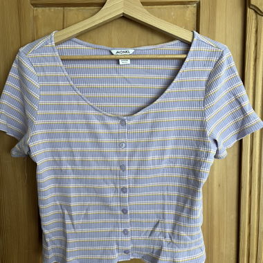 gestreiftes violettes top