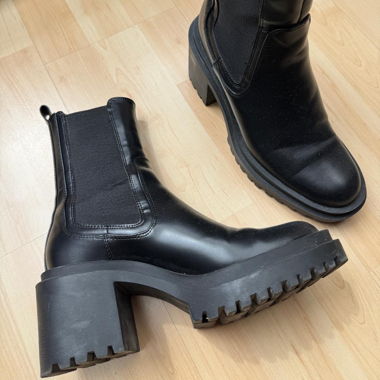 Zara Plateau-Stiefeletten Gr. 37
