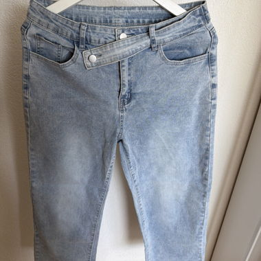 Light Asymmetrical Jeans