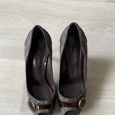 Talons Louis Vuitton 