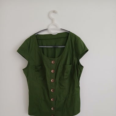 Green elegant blouse with buttons