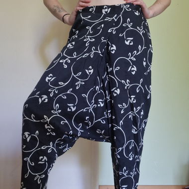 Patterned harem pants