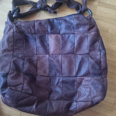 Braune Umhängetasche aus Leder