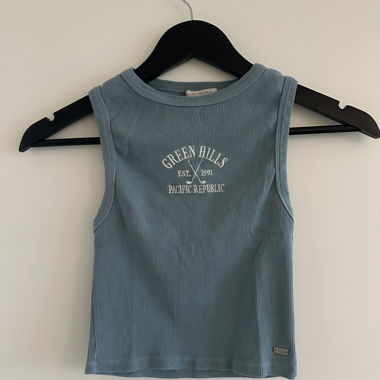 Blaues Top