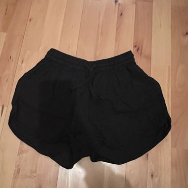 Shorts noirs pour femmes