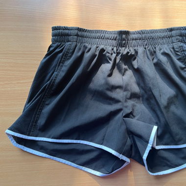 Sporthose schwarz