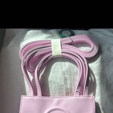 Sac Telfar petit format rose (jamais utilisé)