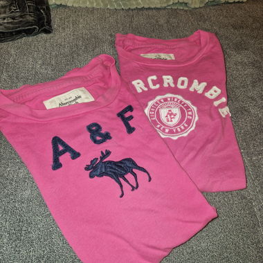2 Abercrombie & Fitch T-shirts