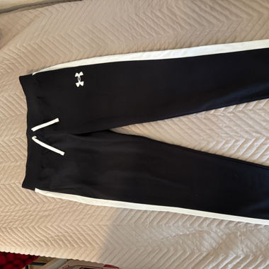 UNDER ARMOUR JOGGING 